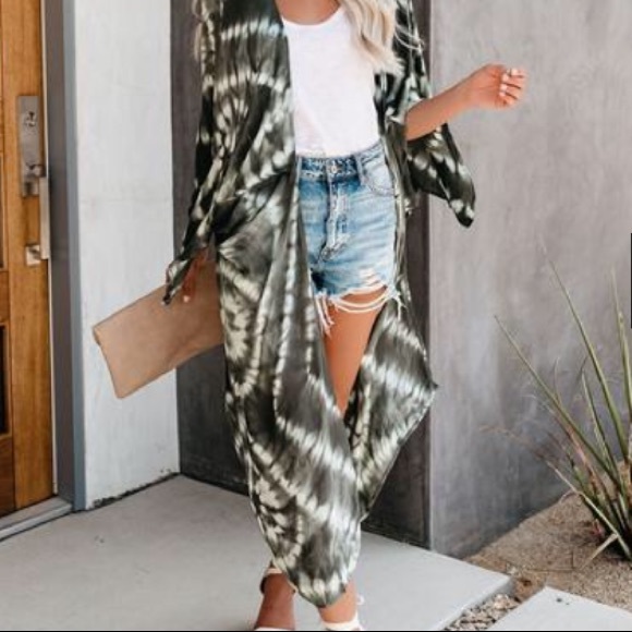 Green And Taupe kimono - Picture 2 of 9